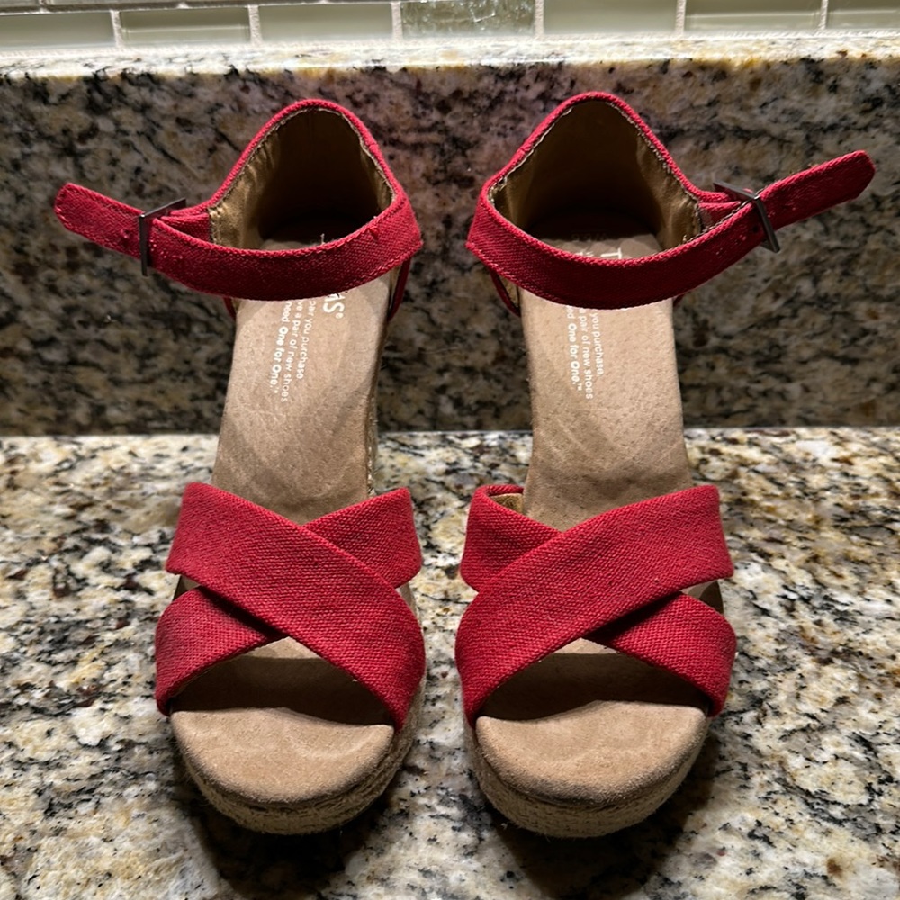 Toms, wedged heel- red cloth material